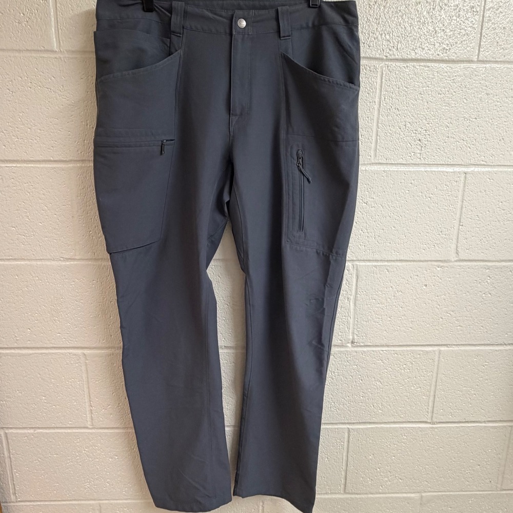 The North Face Mens Paramount Peak II Hiking Pants 38 Grey Utility Cargo Pants